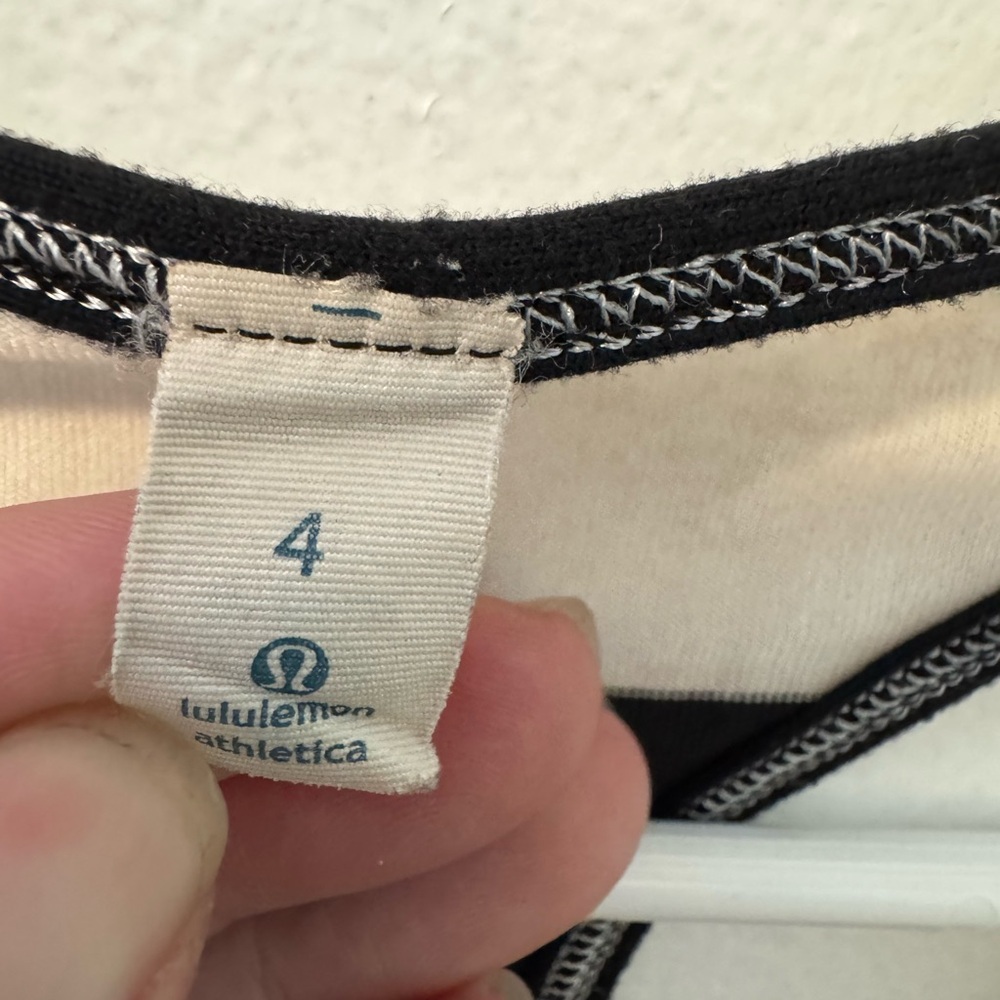 Lululemon Black and White Striped Racerback Tank Top, Size 4 - Picture 4 of 5
